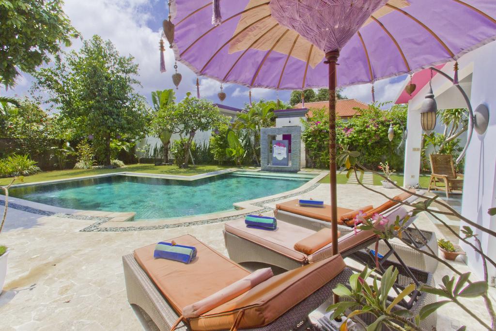 Villa Purple Legian  Ngoại thất bức ảnh