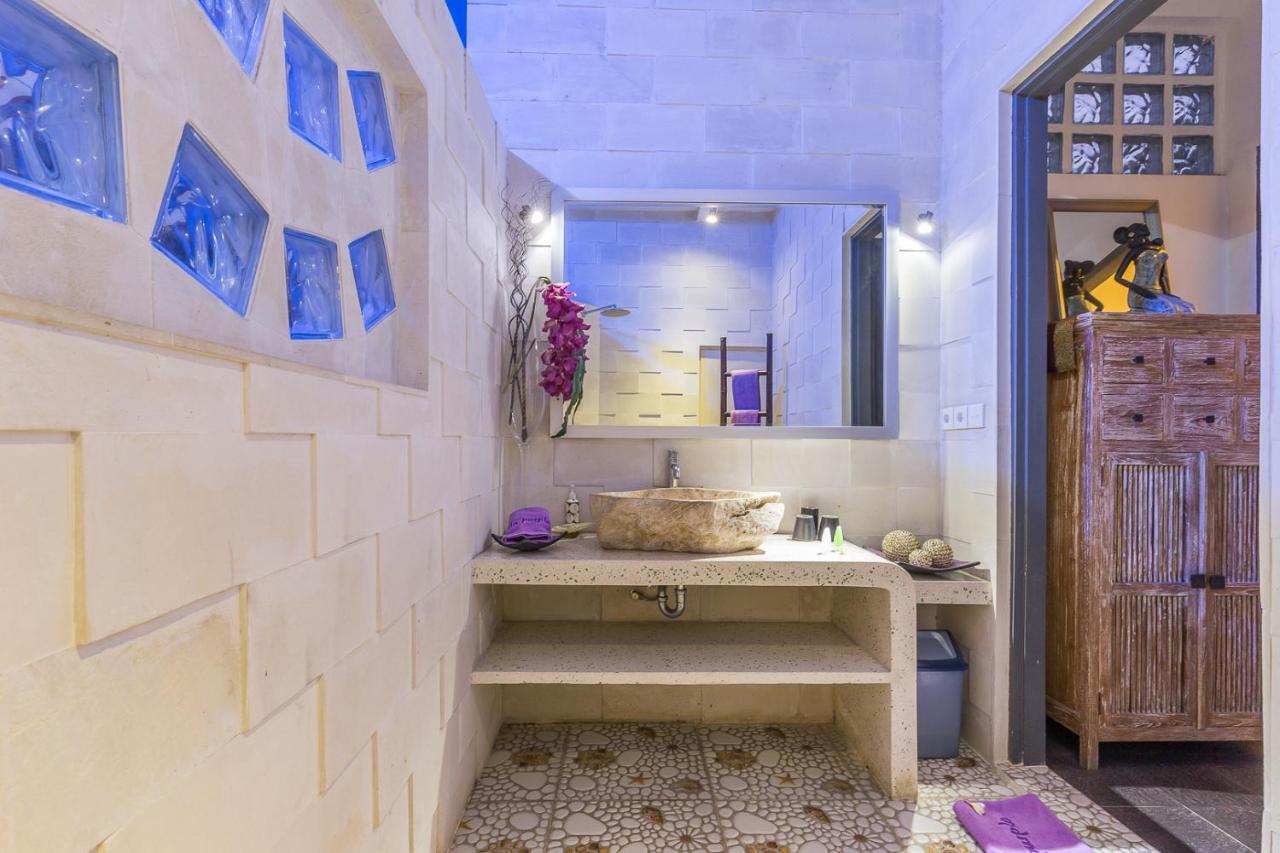 Villa Purple Legian  Ngoại thất bức ảnh